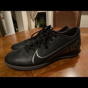 Nike Men’s Mercurial Vapor 13 Academy IC 11.5